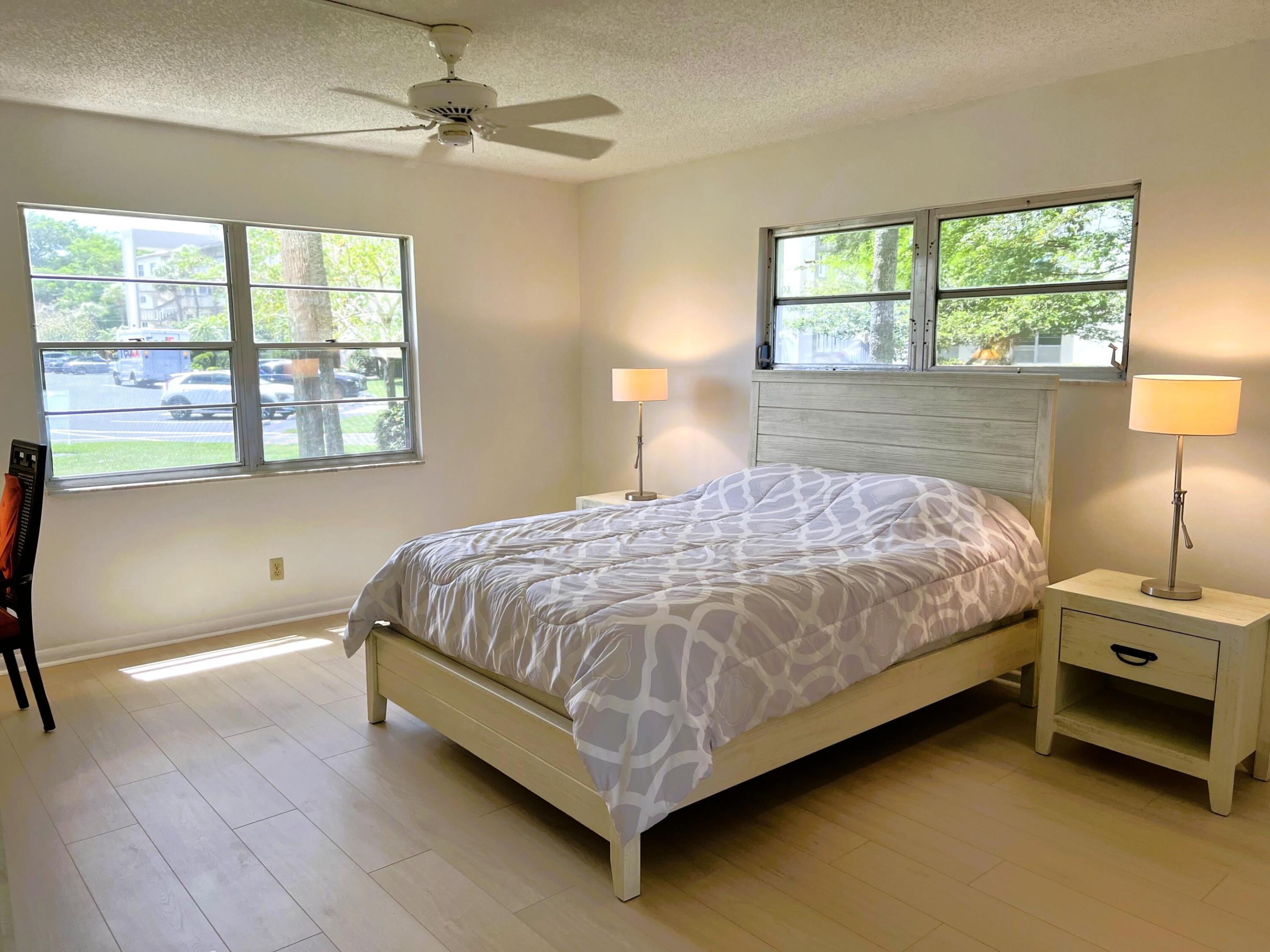 VICTORIA VILLAGE E CONDO - Residential