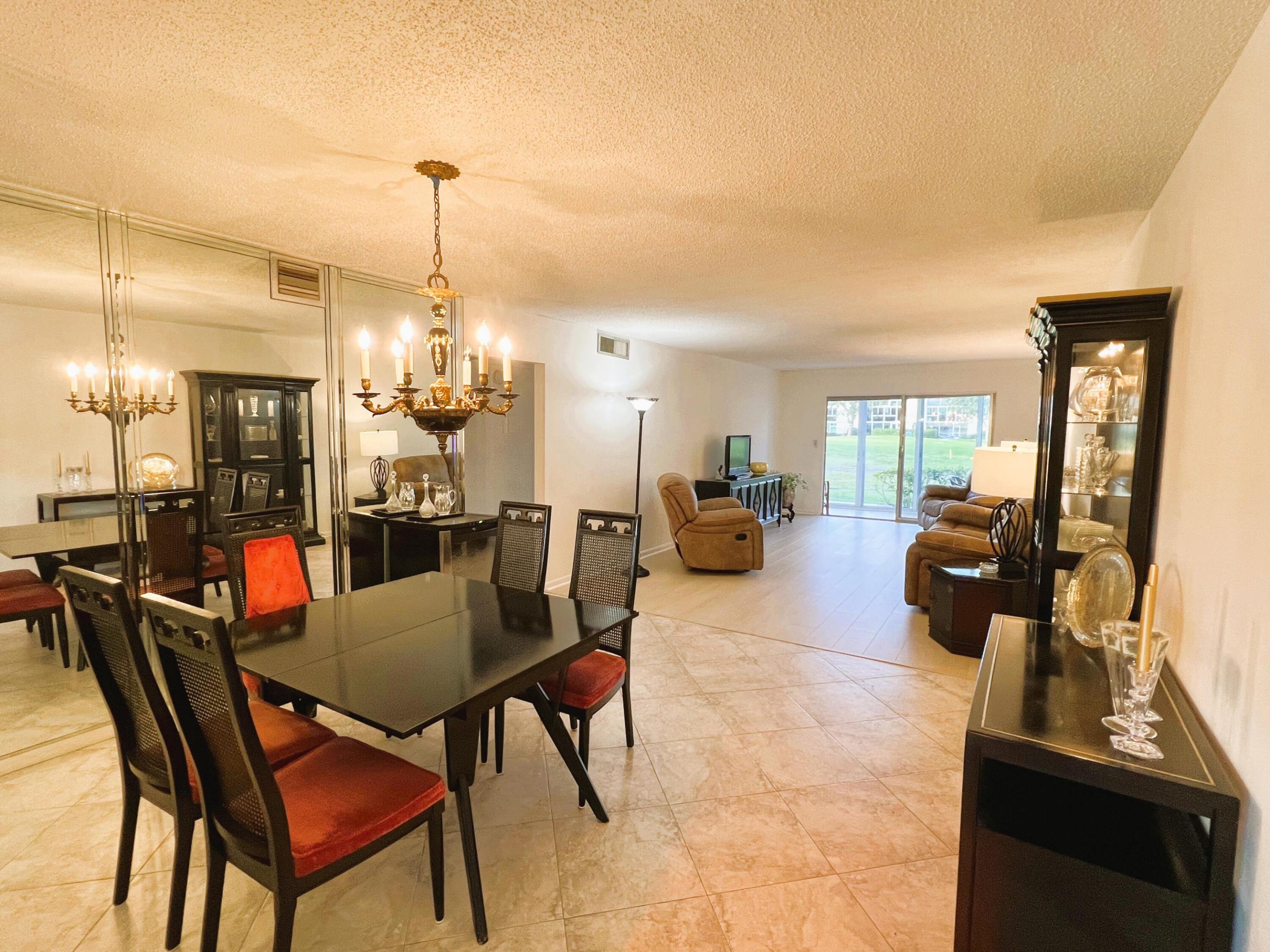 VICTORIA VILLAGE E CONDO - Residential