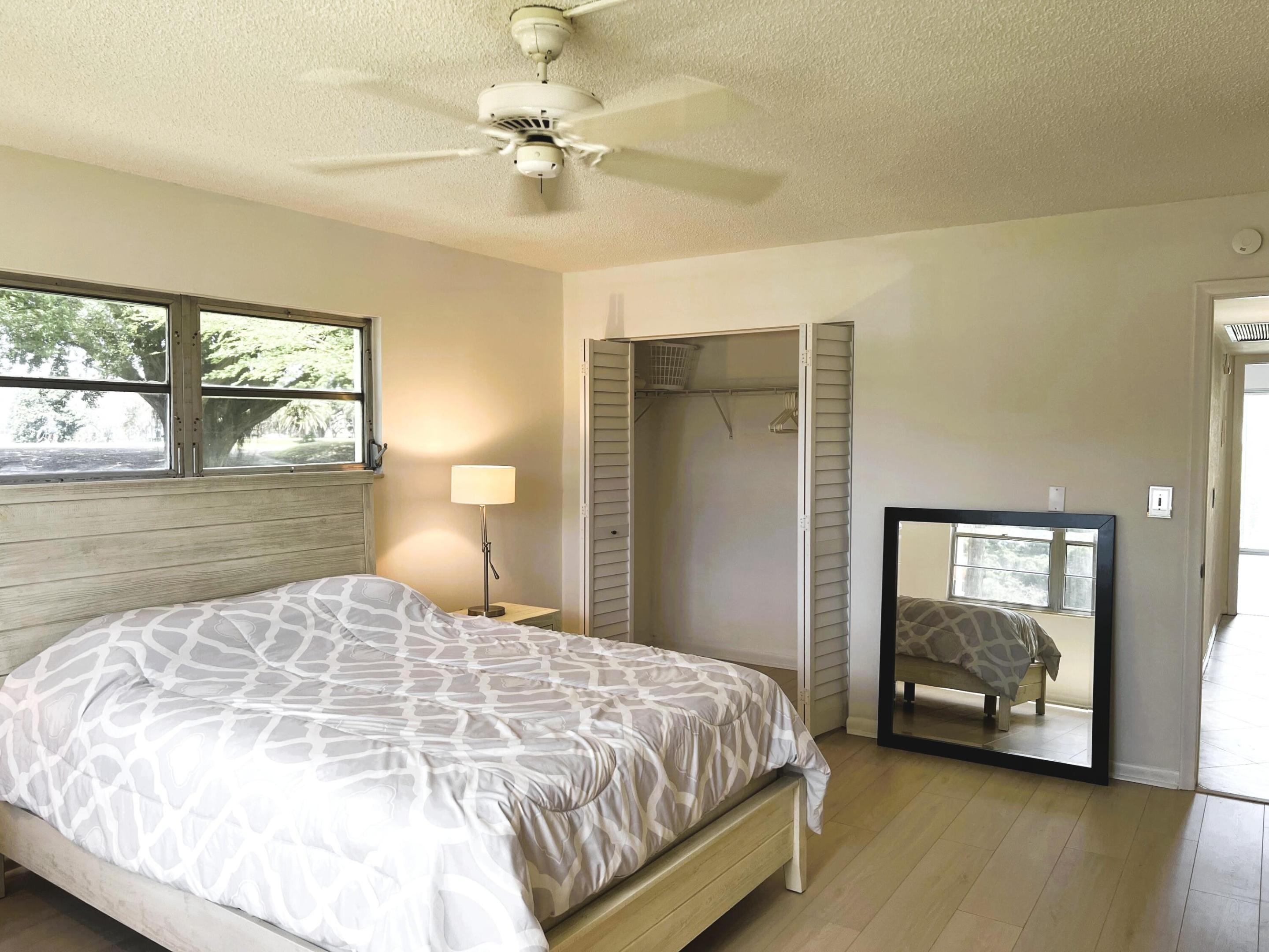 VICTORIA VILLAGE E CONDO - Residential