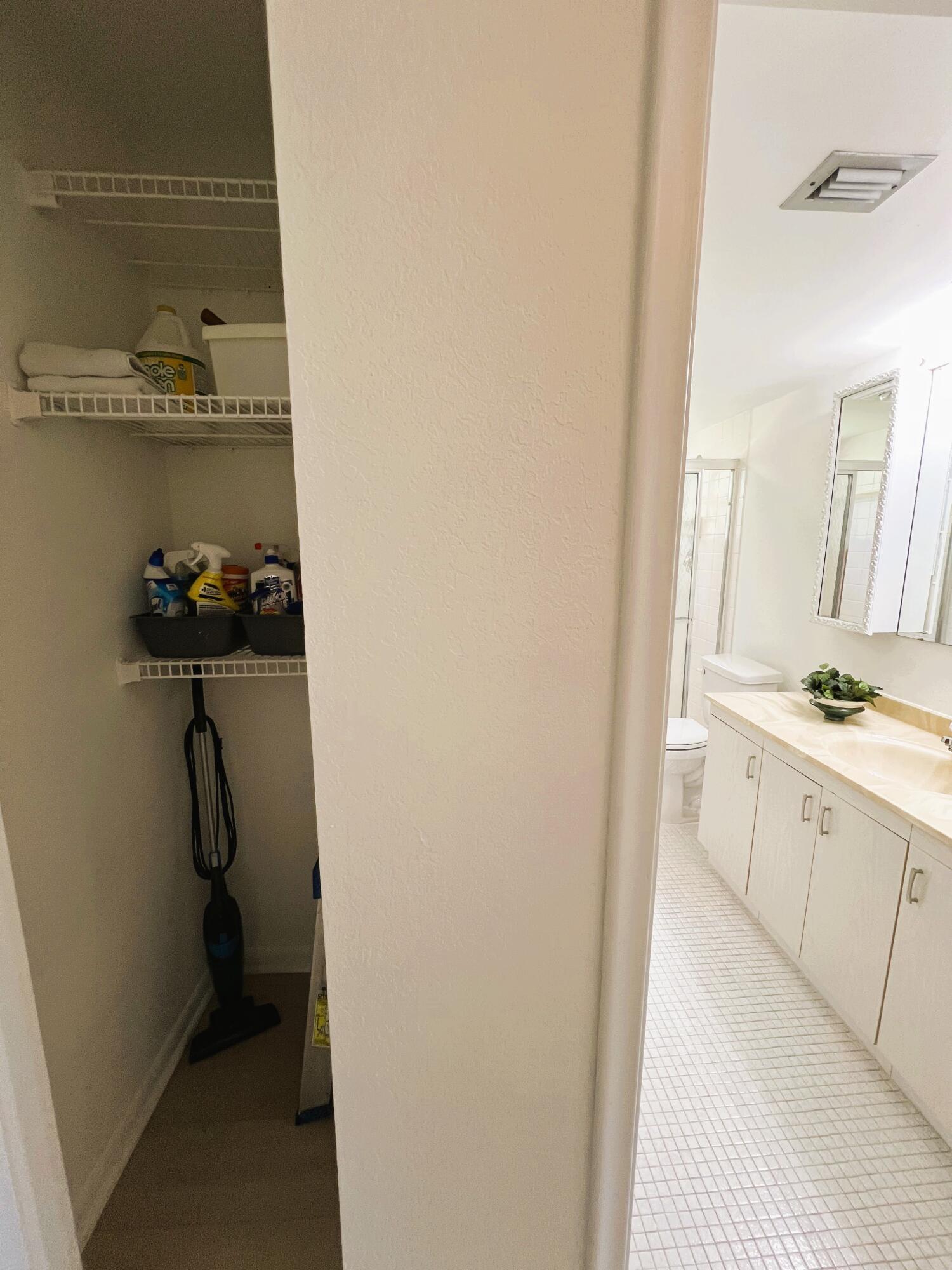 VICTORIA VILLAGE E CONDO - Residential