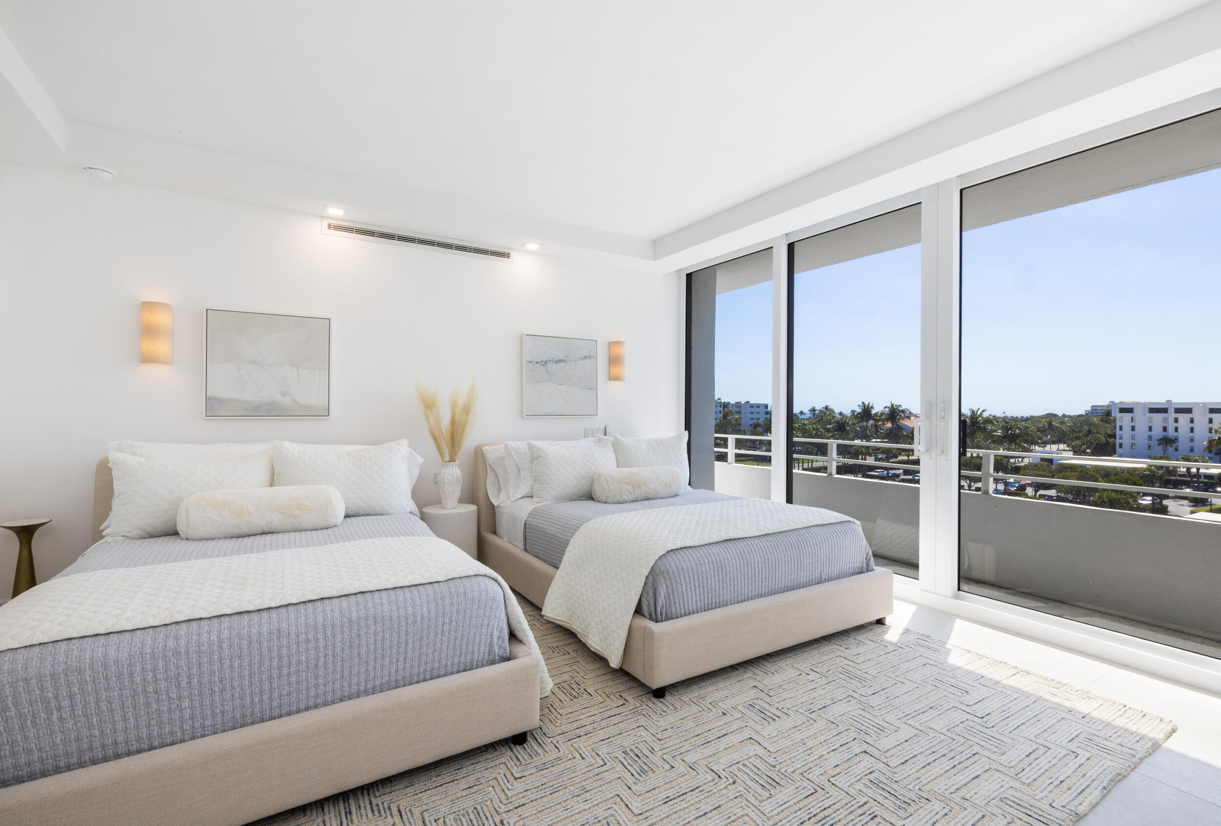 COVE CONDO - Residential