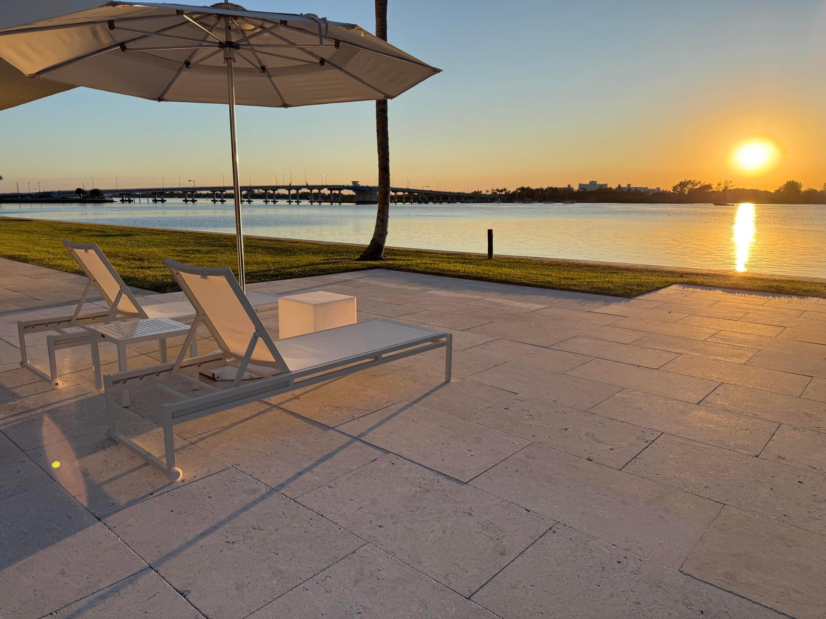 COVE CONDO - Residential