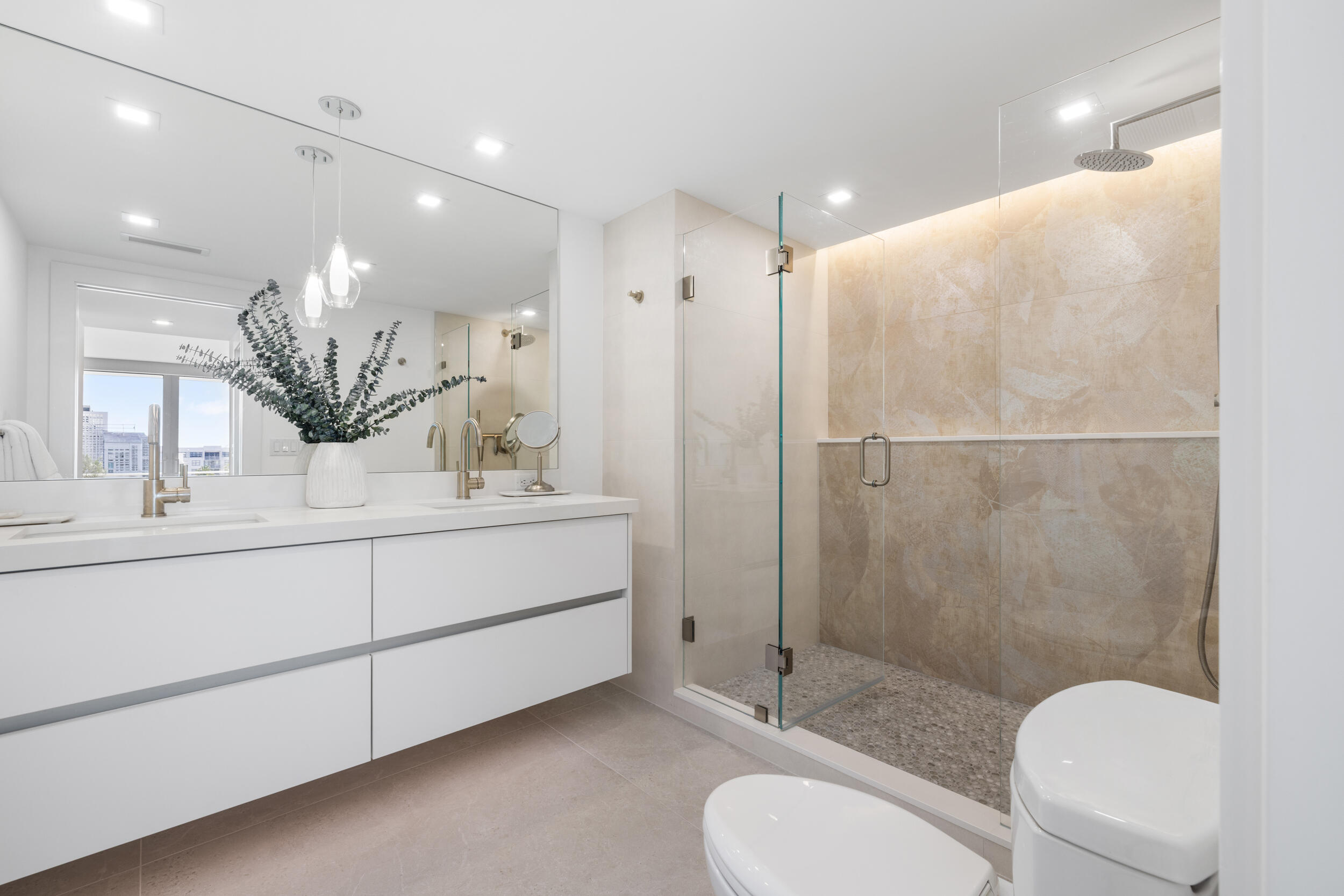 COVE CONDO - Residential