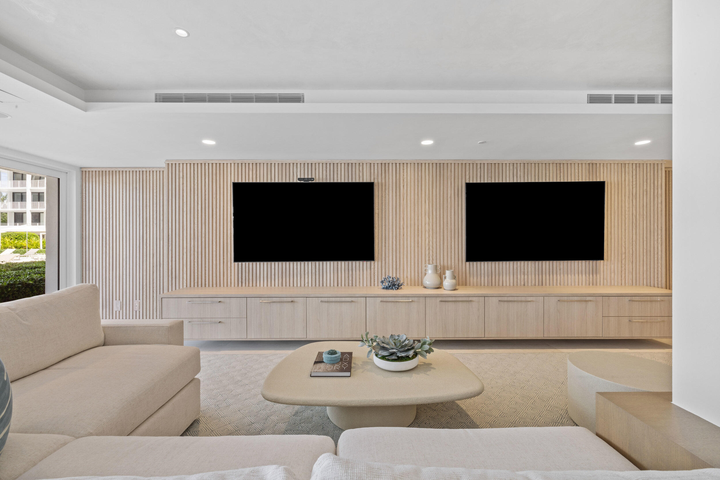 COVE CONDO - Residential