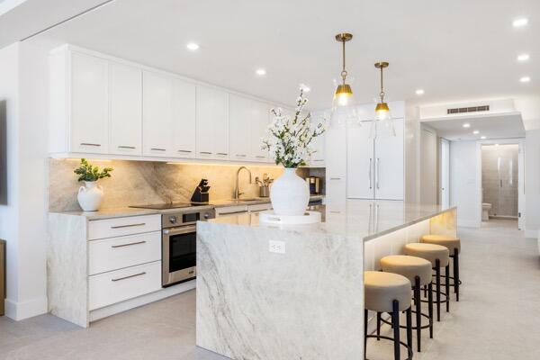 COVE CONDO - Residential