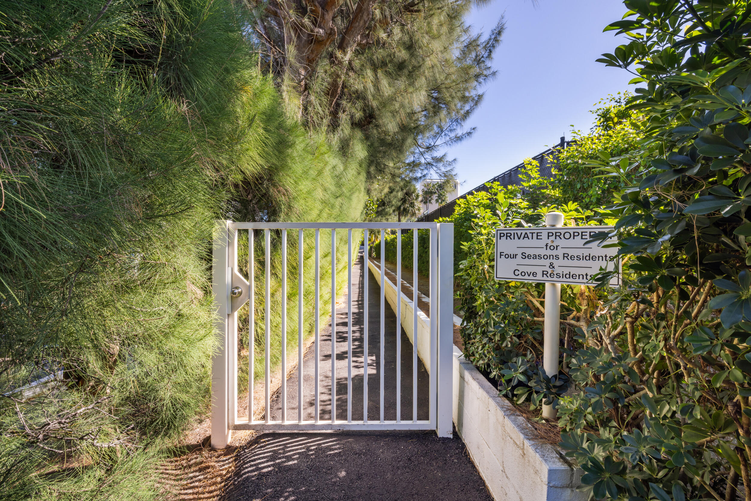 COVE CONDO - Residential