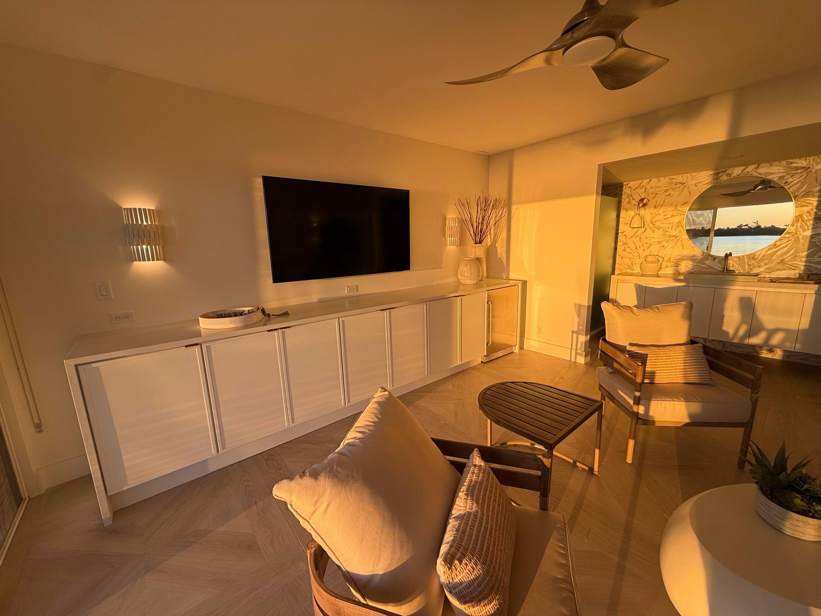 COVE CONDO - Residential