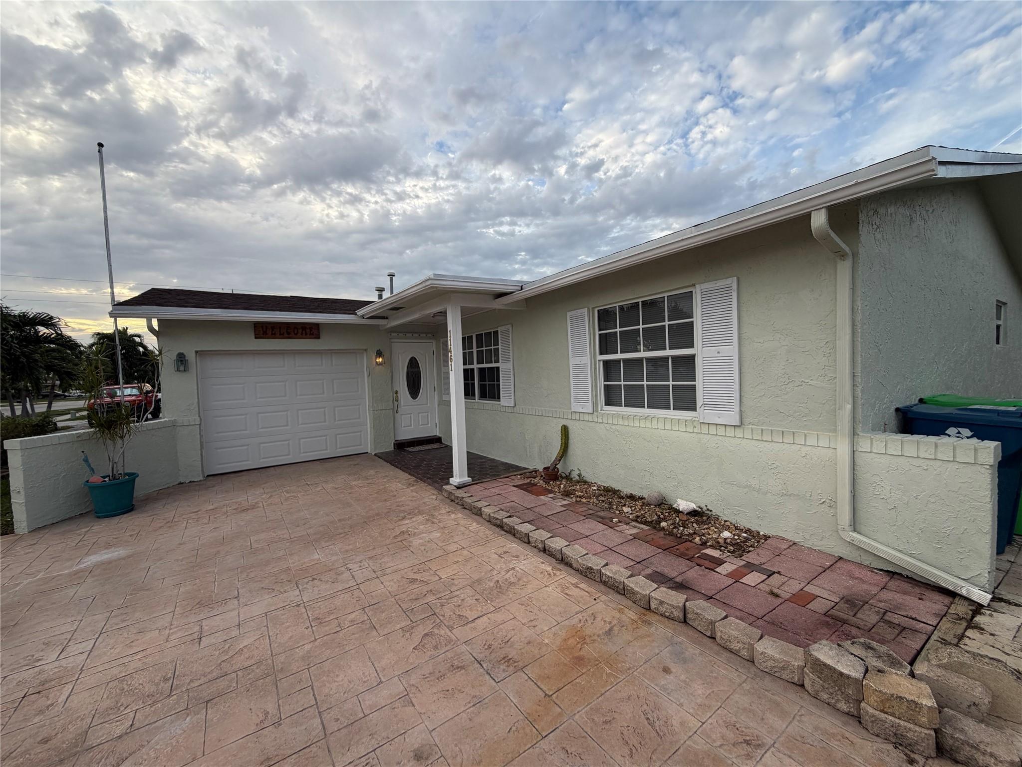 Sunrise Golf Village Sec - Residential Lease