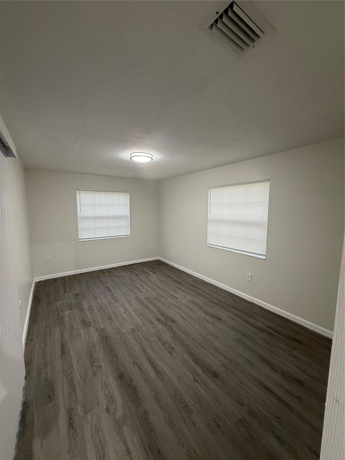 Sunrise Golf Village Sec - Residential Lease