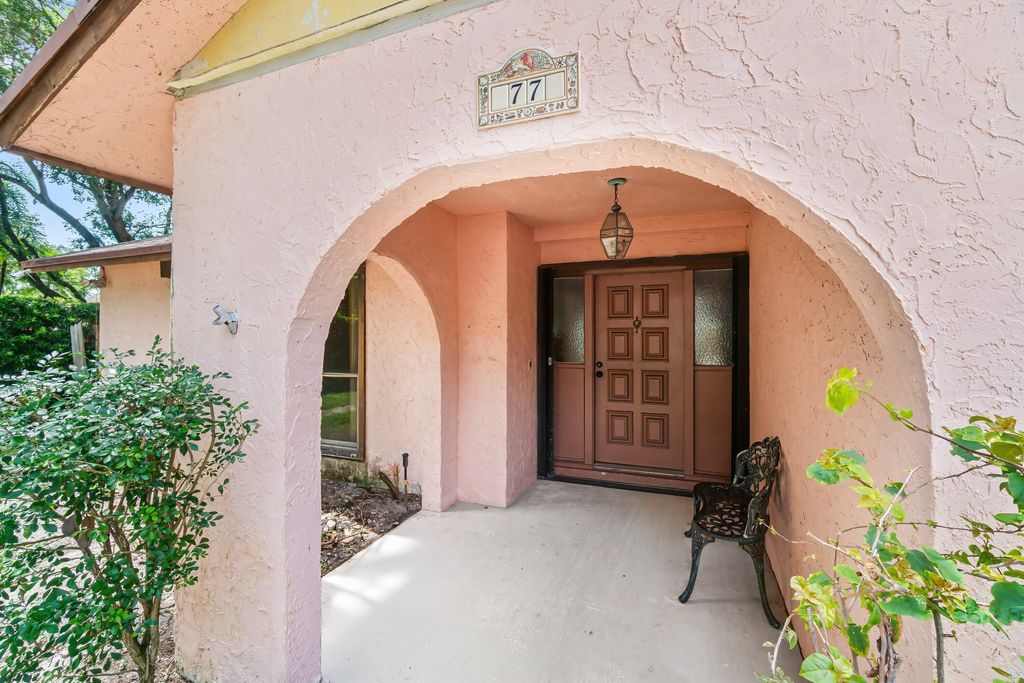 Photo of 77 NW 5th Avenue, Boca Raton, FL 33432 (MLS # R11126316)