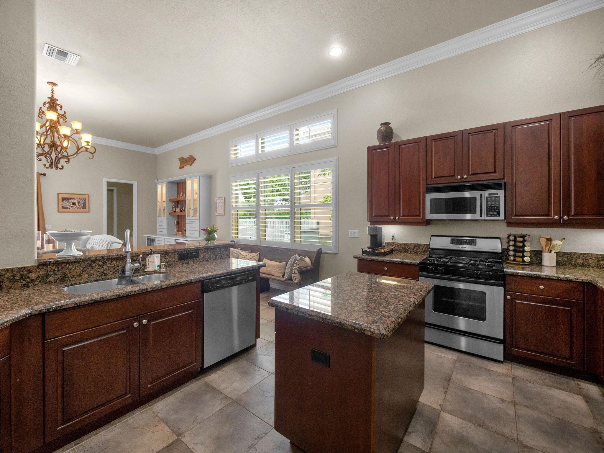 1289 Beacon Circle