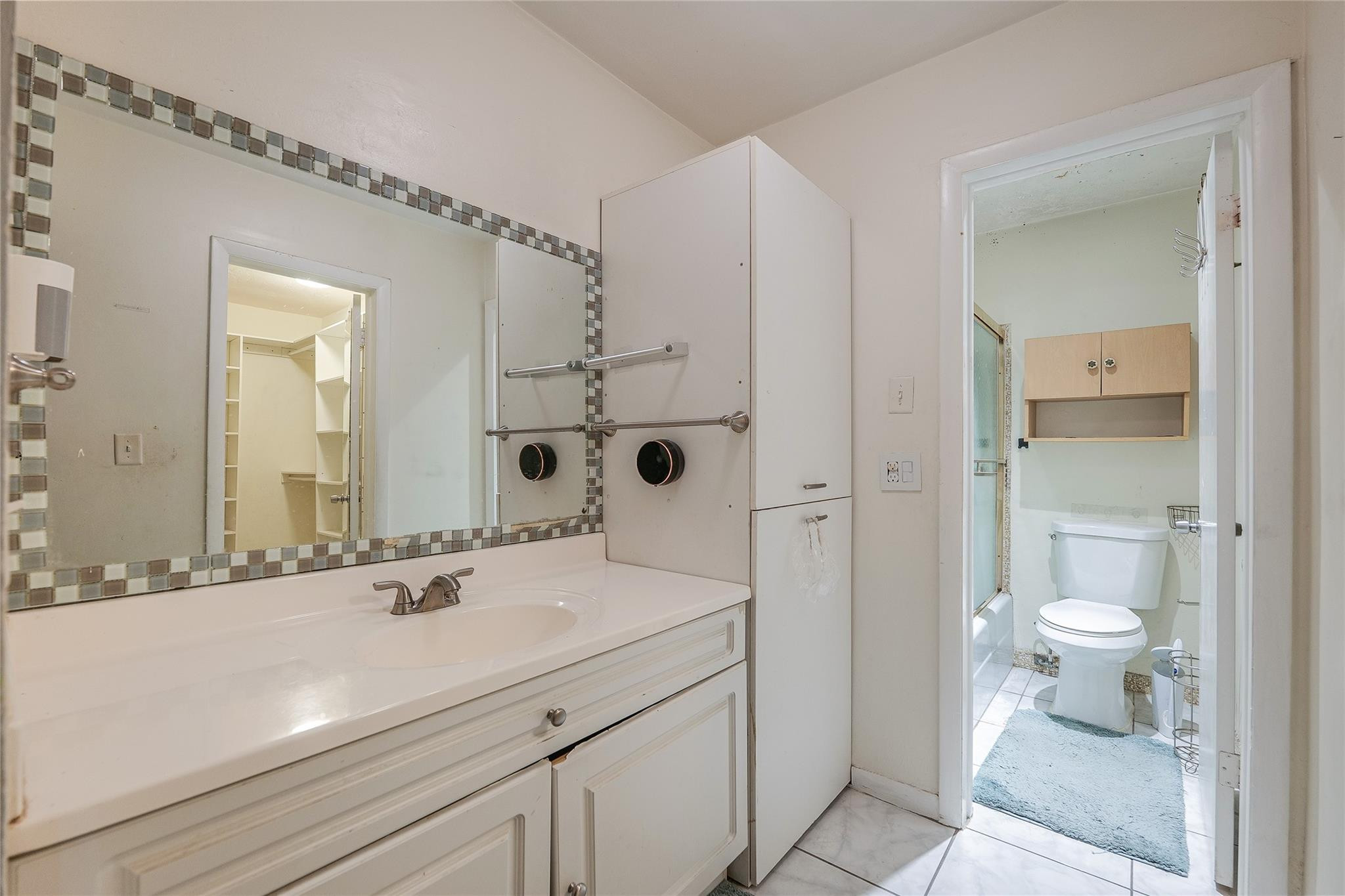 HILLS OF INVERRARY - Residential