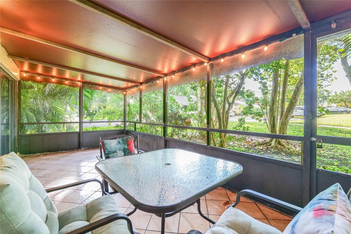 HILLS OF INVERRARY - Residential