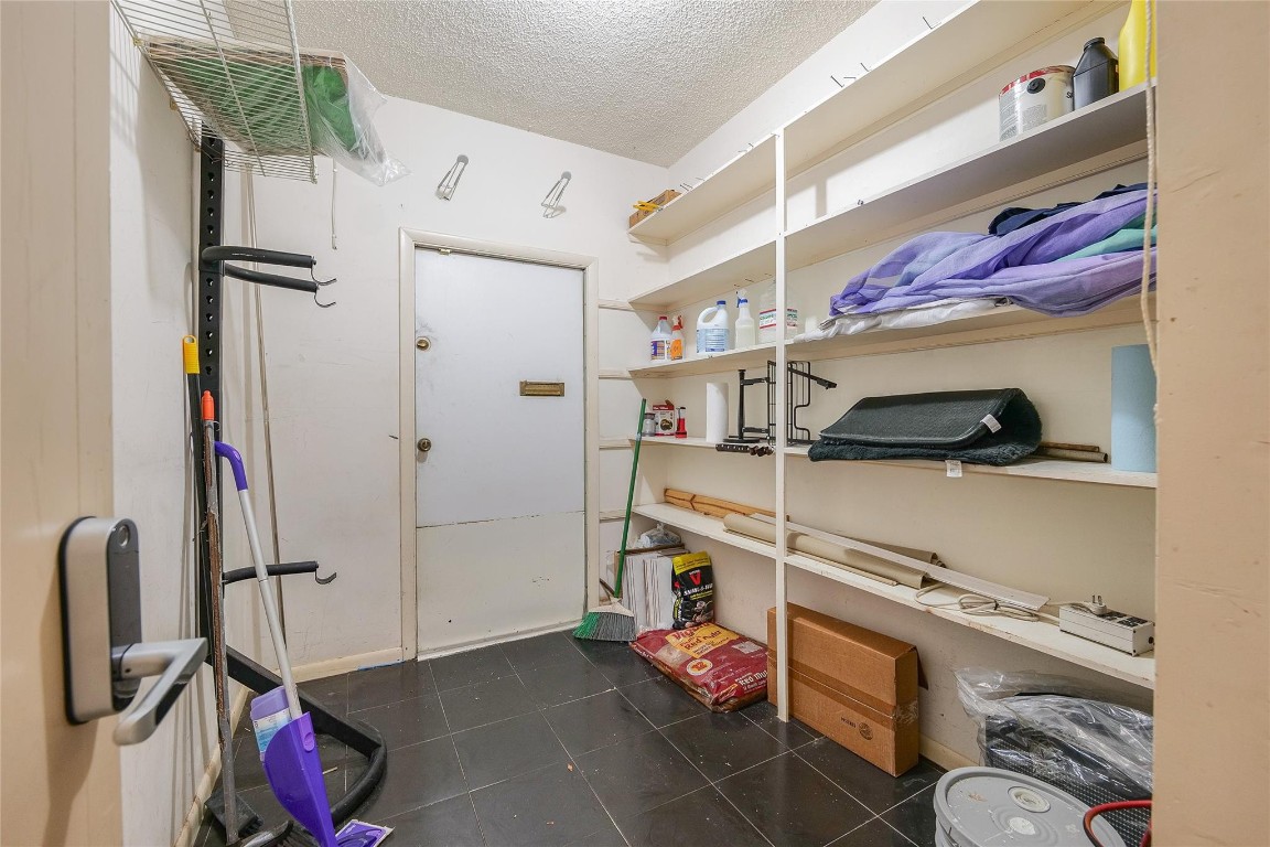 HILLS OF INVERRARY - Residential