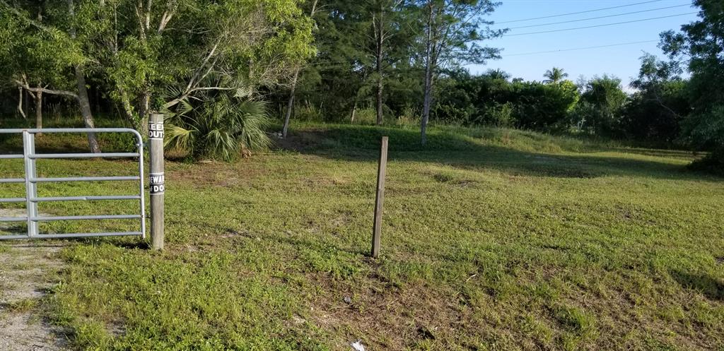 Great opportunity to build your dream home in an equestrian community on this high and dry 2.35 acres land with a house pad and a pond. Close to all amenities and Polo grounds.