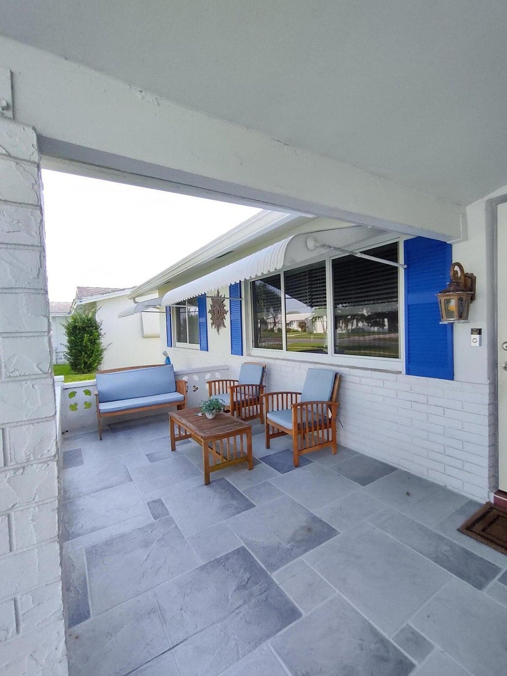 Photo of 1826 SW Congress Boulevard, Boynton Beach, FL 33426 (MLS # B26044028)