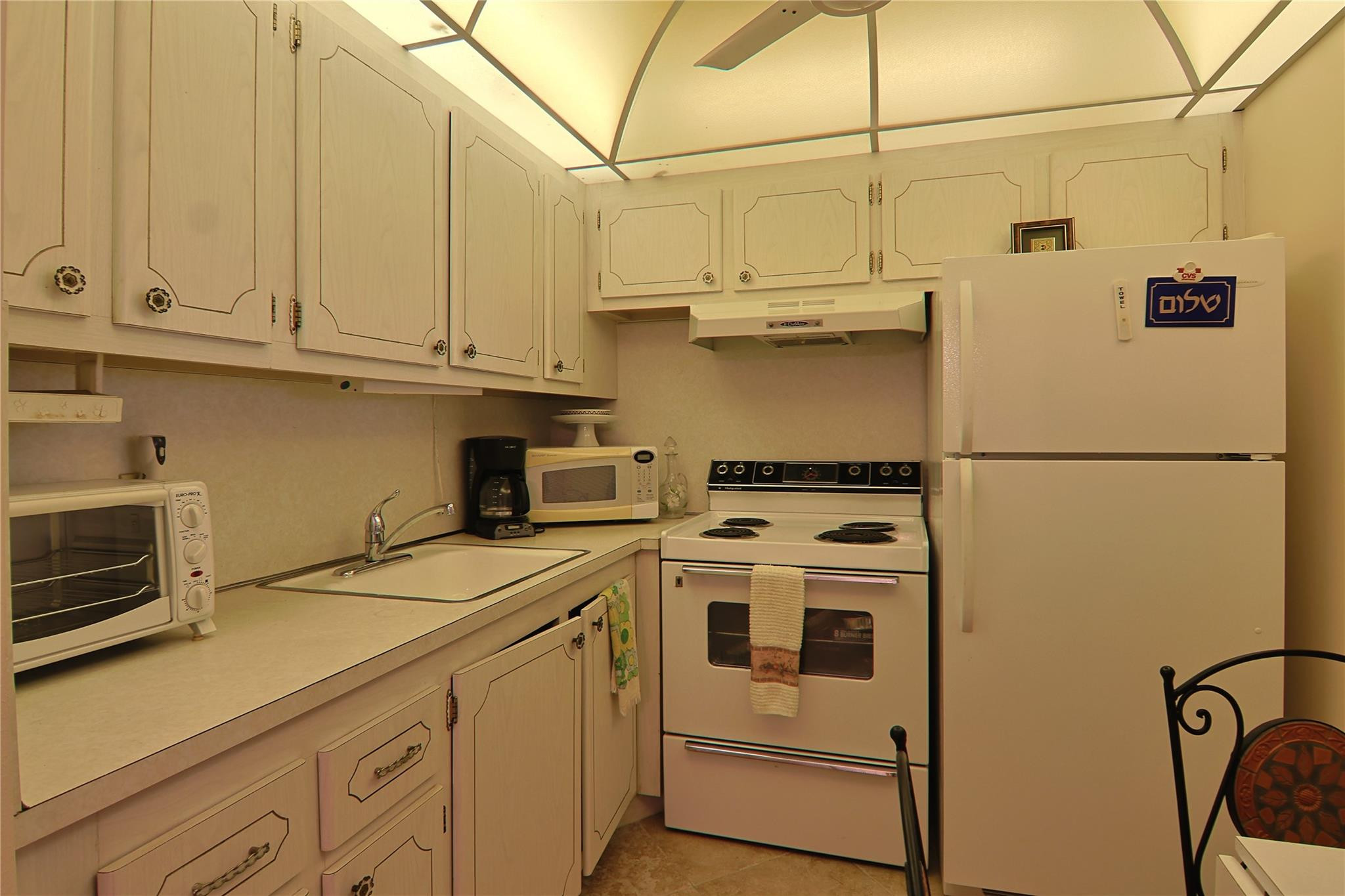 RICHMOND D CONDO - Residential