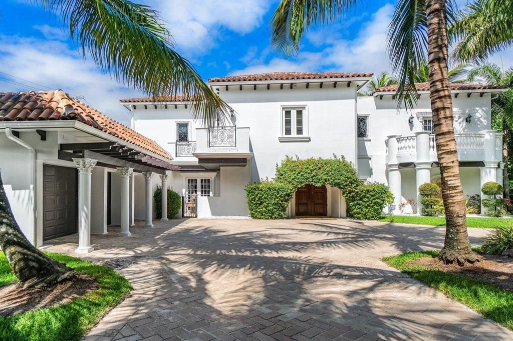 Photo of 5976 Whirlaway Road, Palm Beach Gardens, FL 33418 (MLS # R10698038)