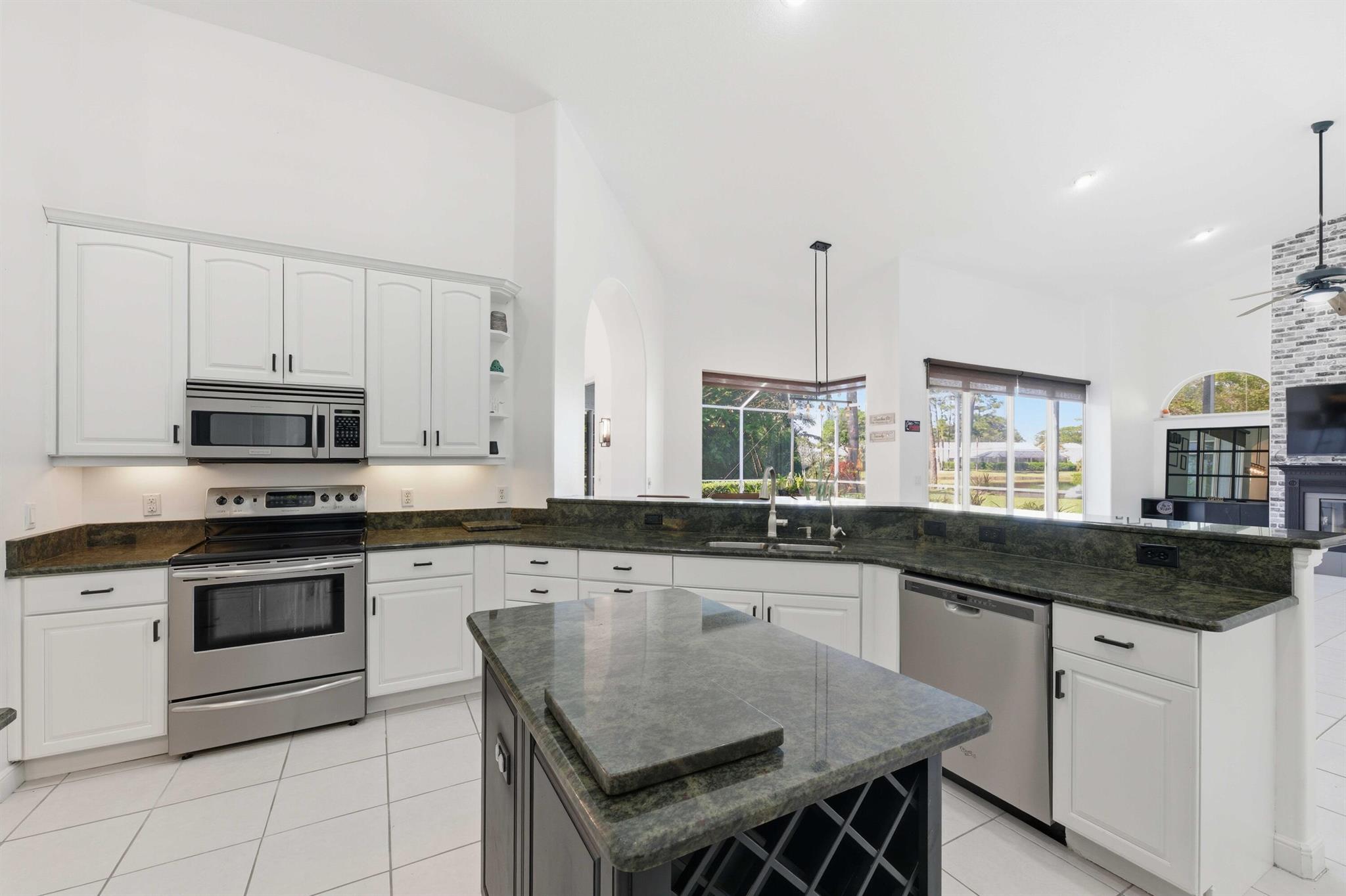 RIVER LANDING - Residential