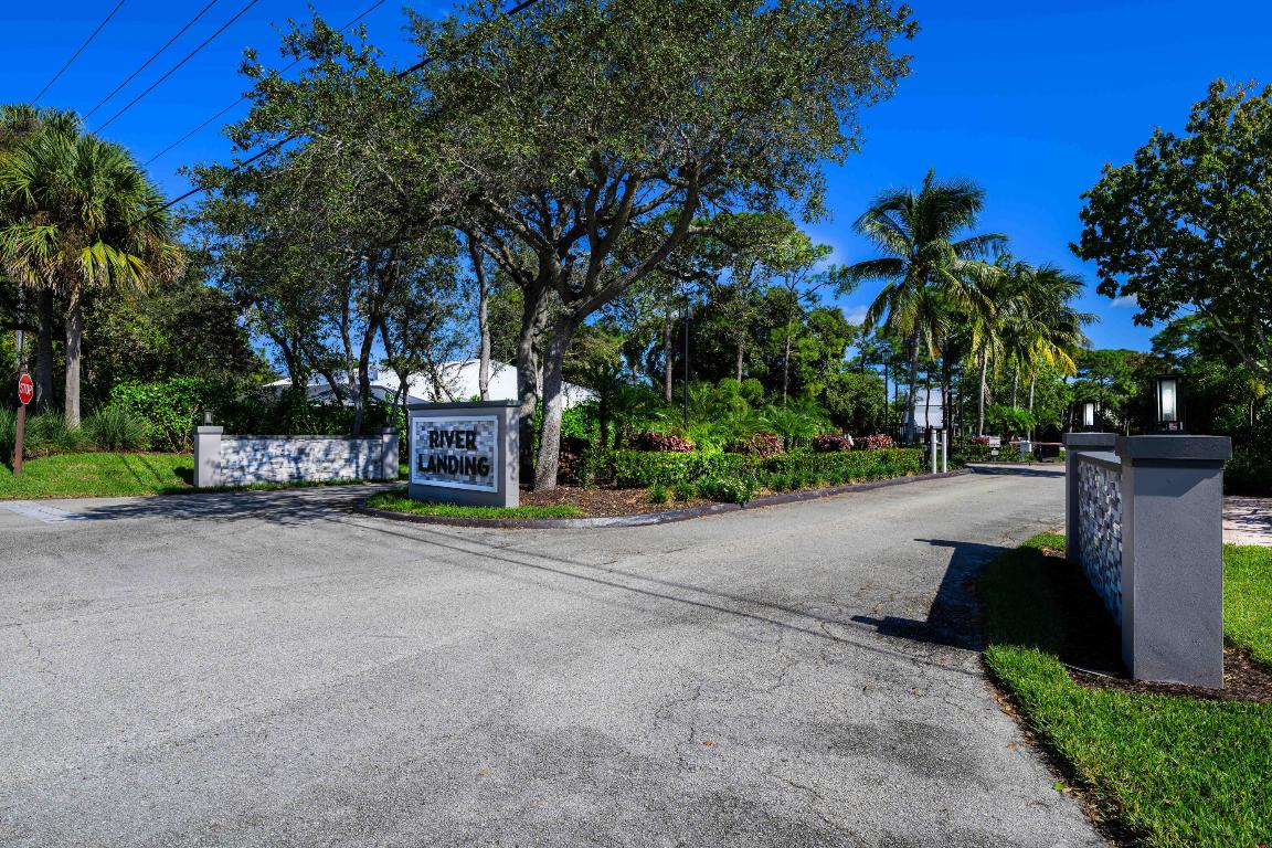 RIVER LANDING - Residential