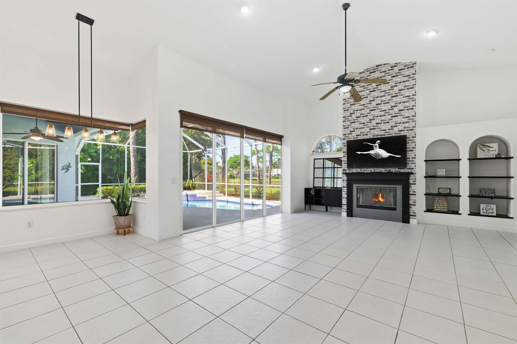 RIVER LANDING - Residential