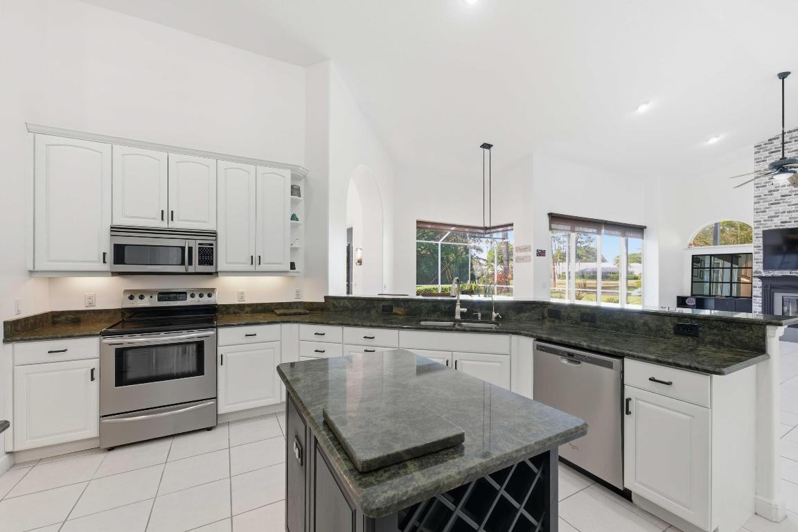 RIVER LANDING - Residential