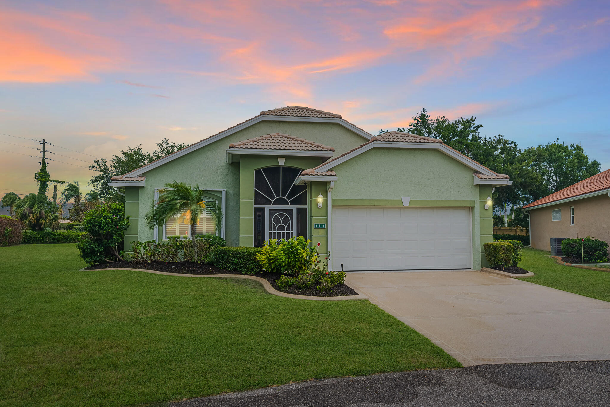 KINGS ISLE PHASE VII-B REPLAT - Residential