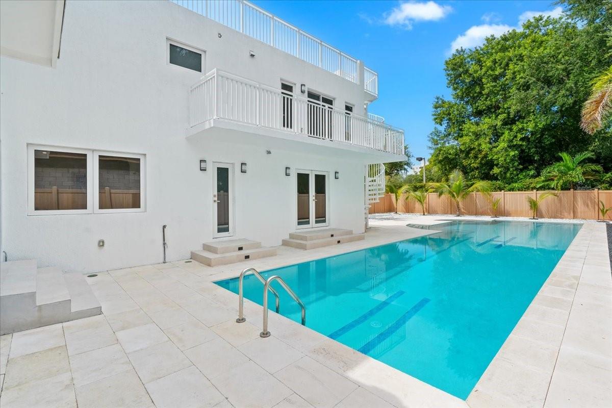 257 SW 32nd Rd