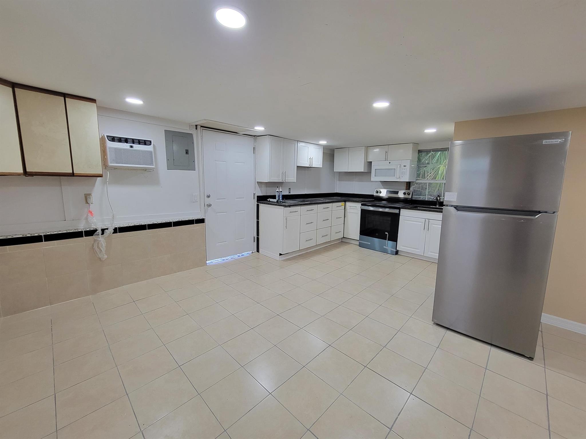 ST LUCIE - Residential Lease