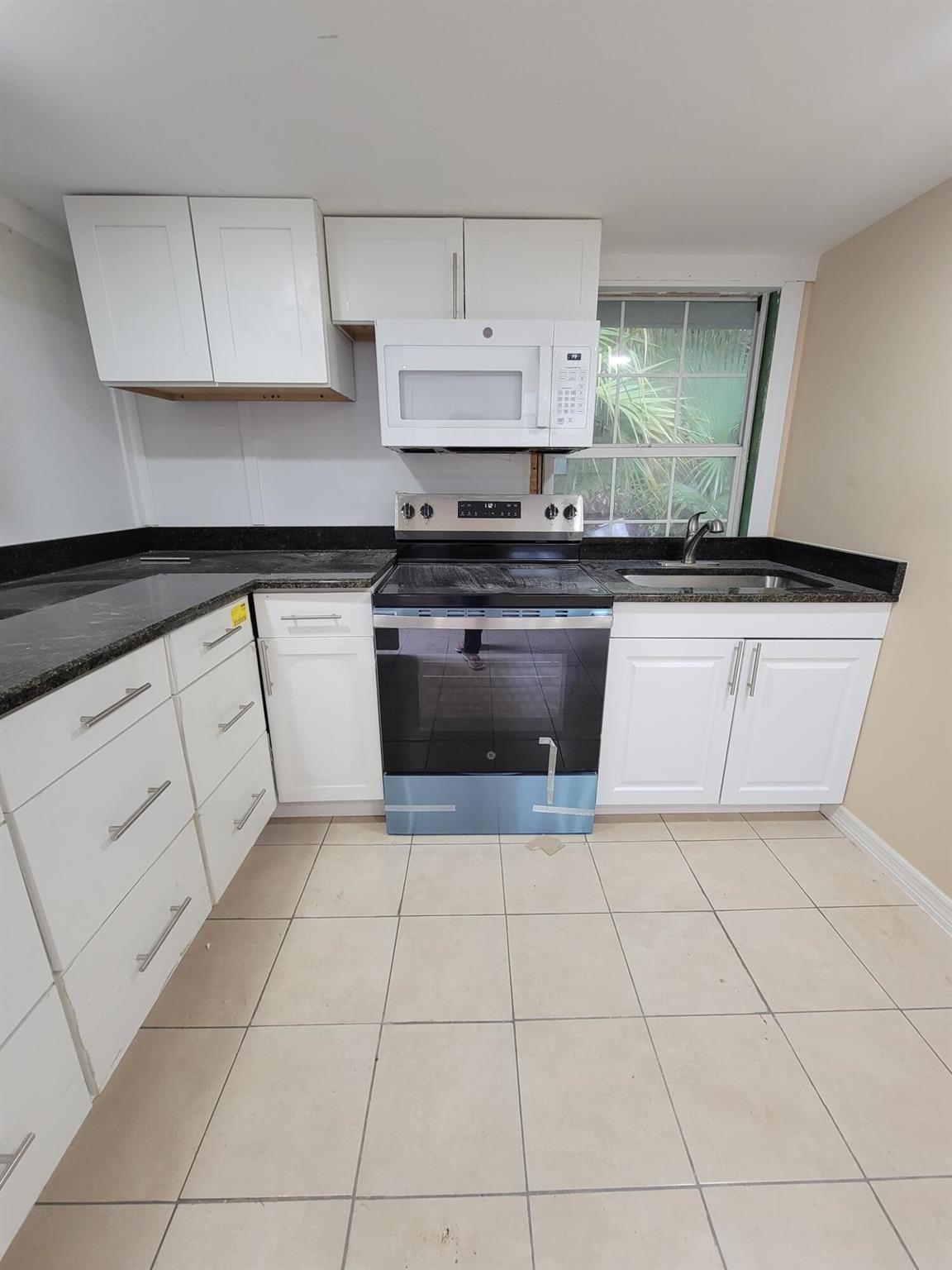 ST LUCIE - Residential Lease
