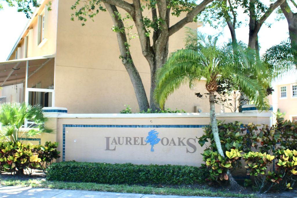 Photo of 347 Laurel Oaks Way, Jupiter, FL 33458 (MLS # R10999004)