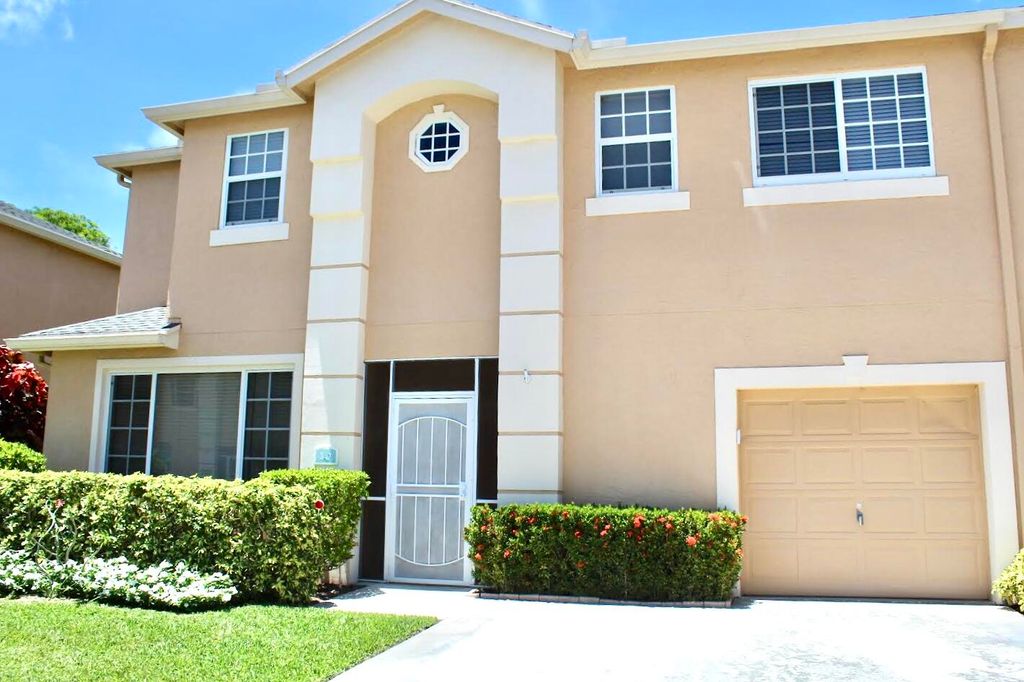 Photo of 347 Laurel Oaks Way, Jupiter, FL 33458 (MLS # R10999004)