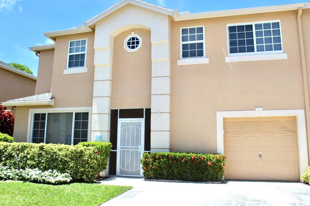 Photo of 347 Laurel Oaks Way, Jupiter, FL 33458 (MLS # R10999004)