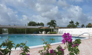 CRESTHAVEN VILLAS CONDO 24 - Residential