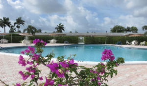 CRESTHAVEN VILLAS CONDO 24 - Residential