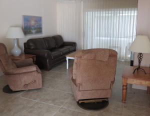 CRESTHAVEN VILLAS CONDO 24 - Residential