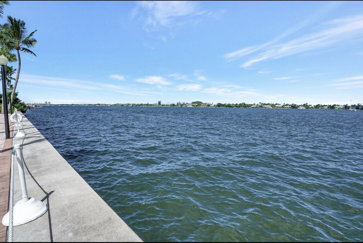 PORTOFINO CONDO PT OF LTS 15 AND 16,JARVIS PAR - Residential Lease