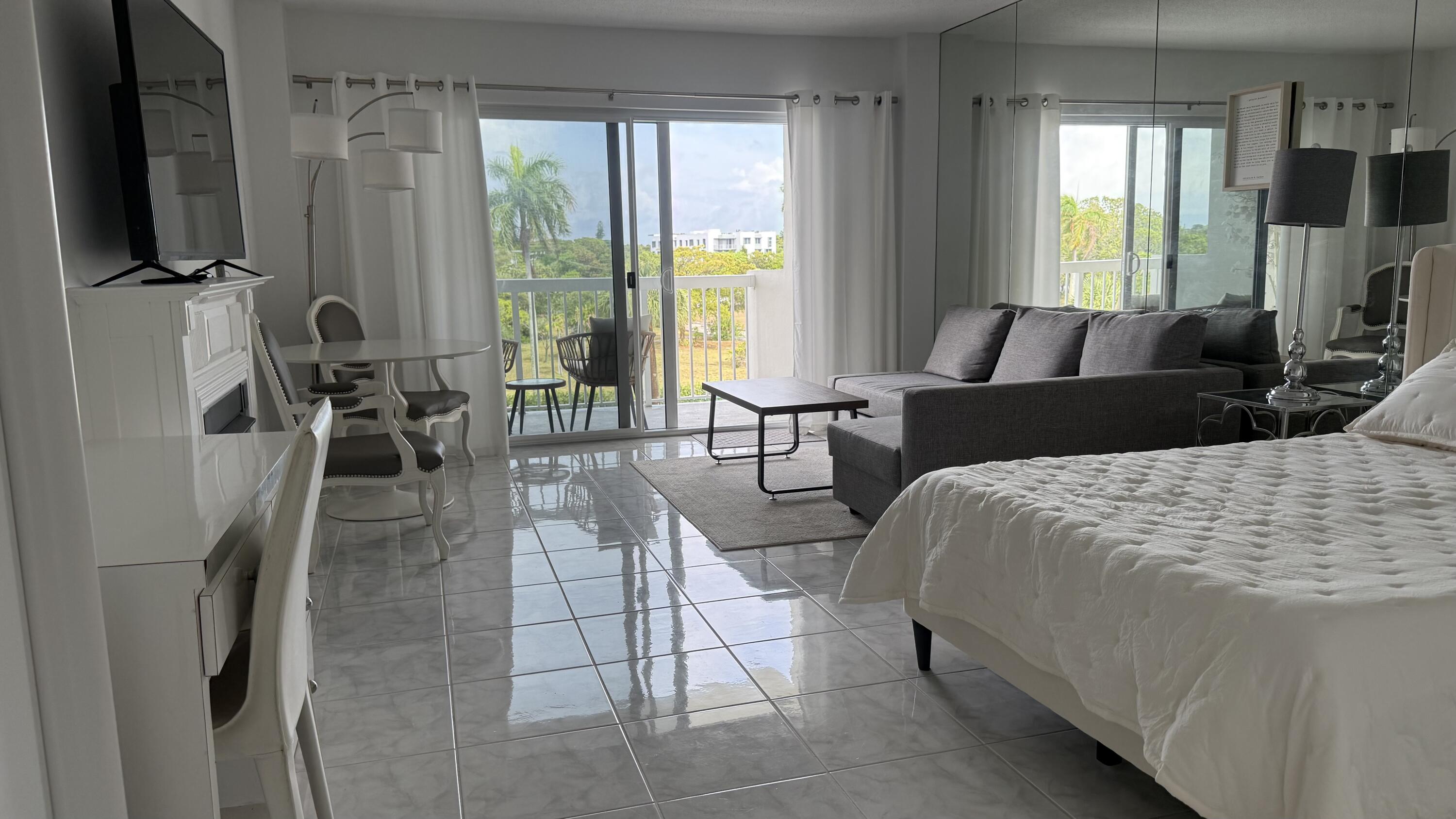PORTOFINO CONDO PT OF LTS 15 AND 16,JARVIS PAR - Residential Lease