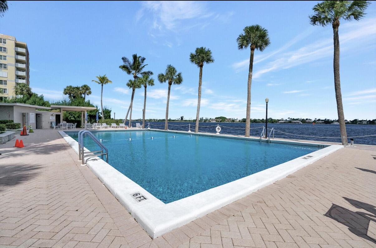 PORTOFINO CONDO PT OF LTS 15 AND 16,JARVIS PAR - Residential Lease