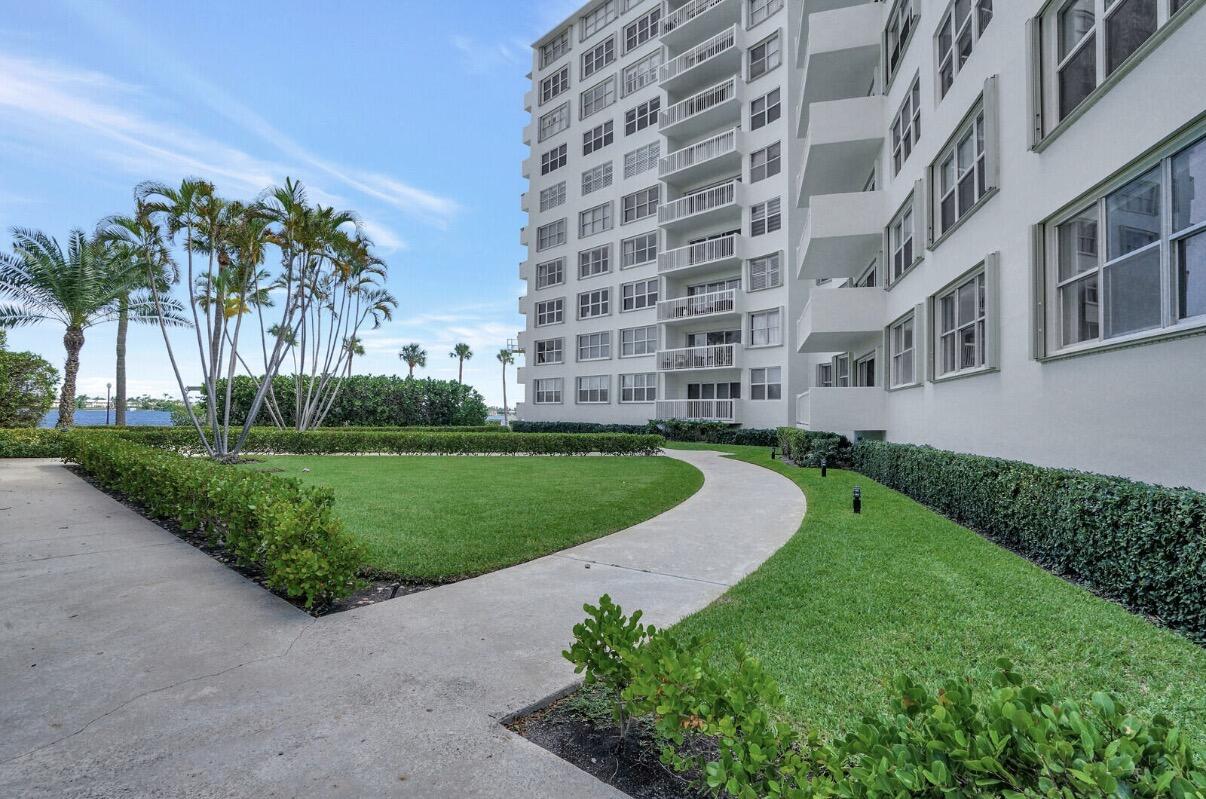 PORTOFINO CONDO PT OF LTS 15 AND 16,JARVIS PAR - Residential Lease