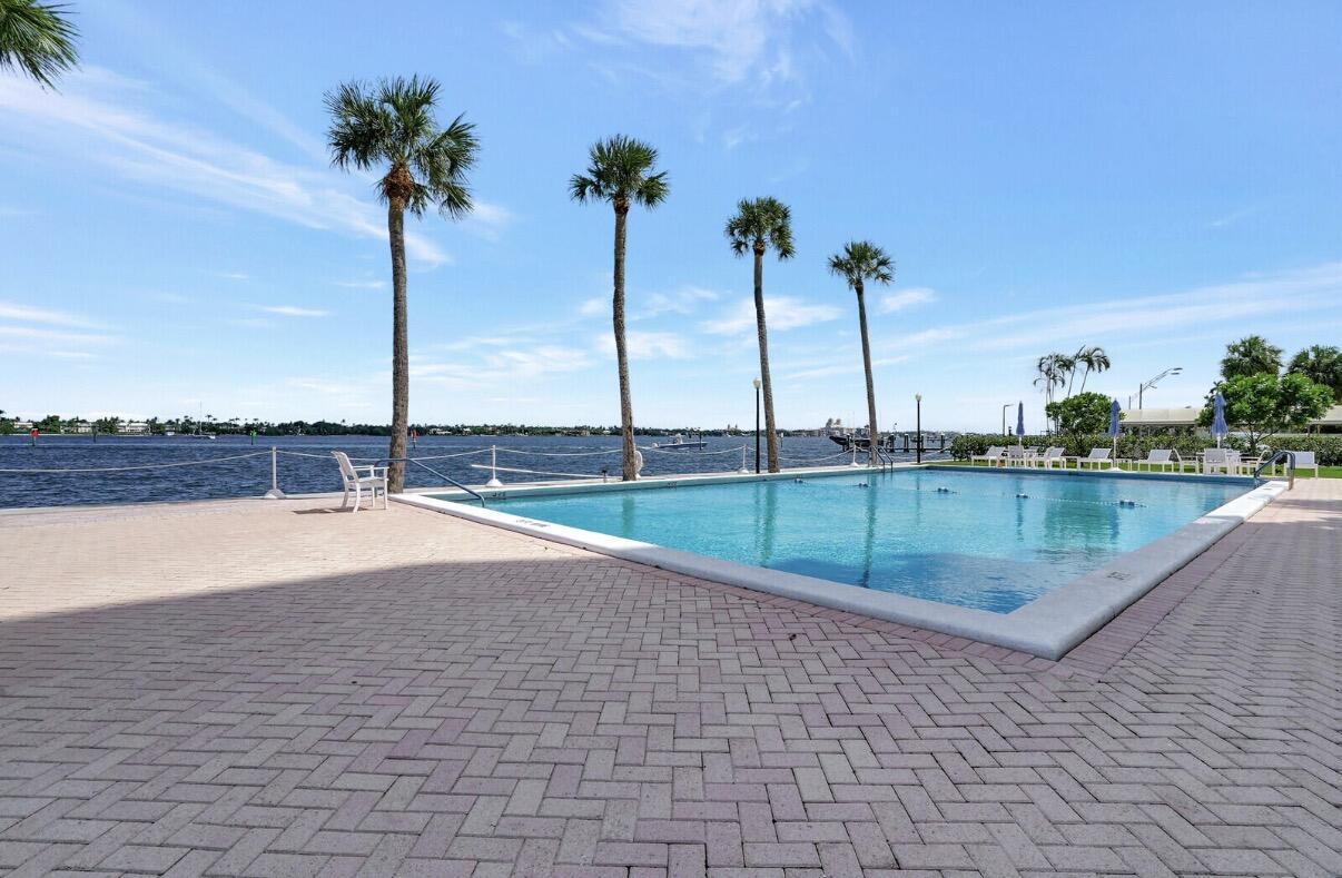 PORTOFINO CONDO PT OF LTS 15 AND 16,JARVIS PAR - Residential Lease