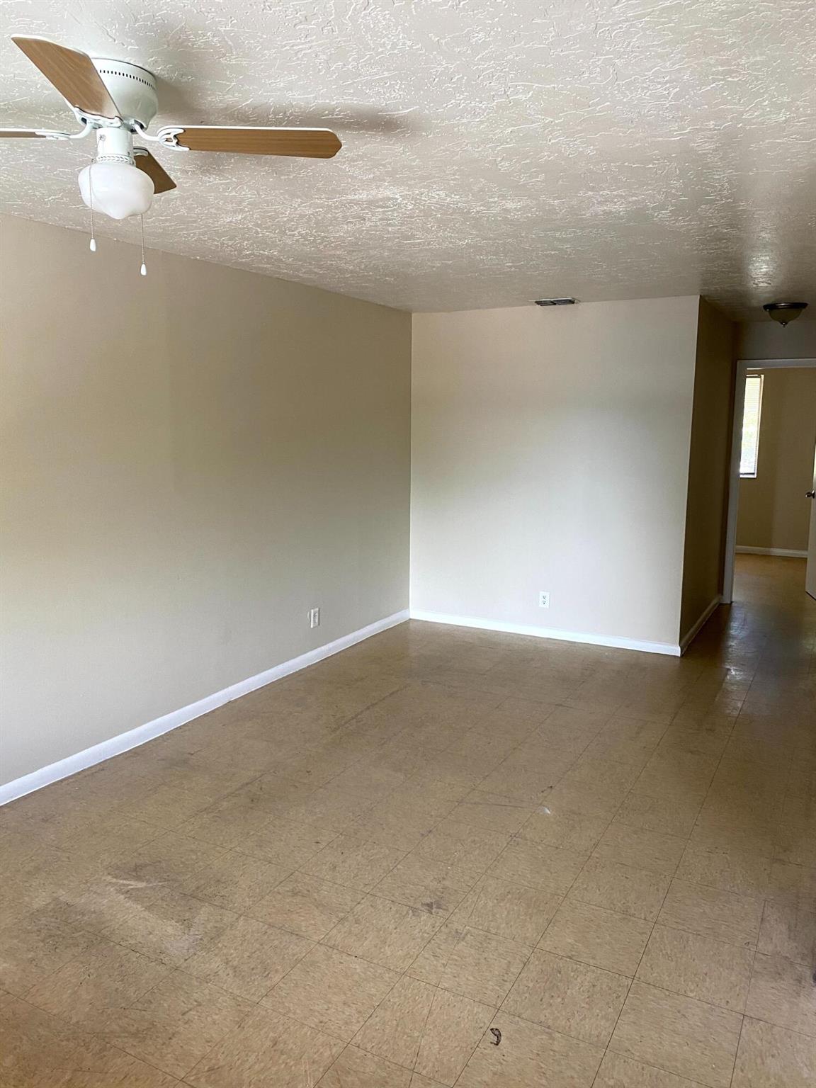 PALM BEACH NORTH IN - Residential Lease