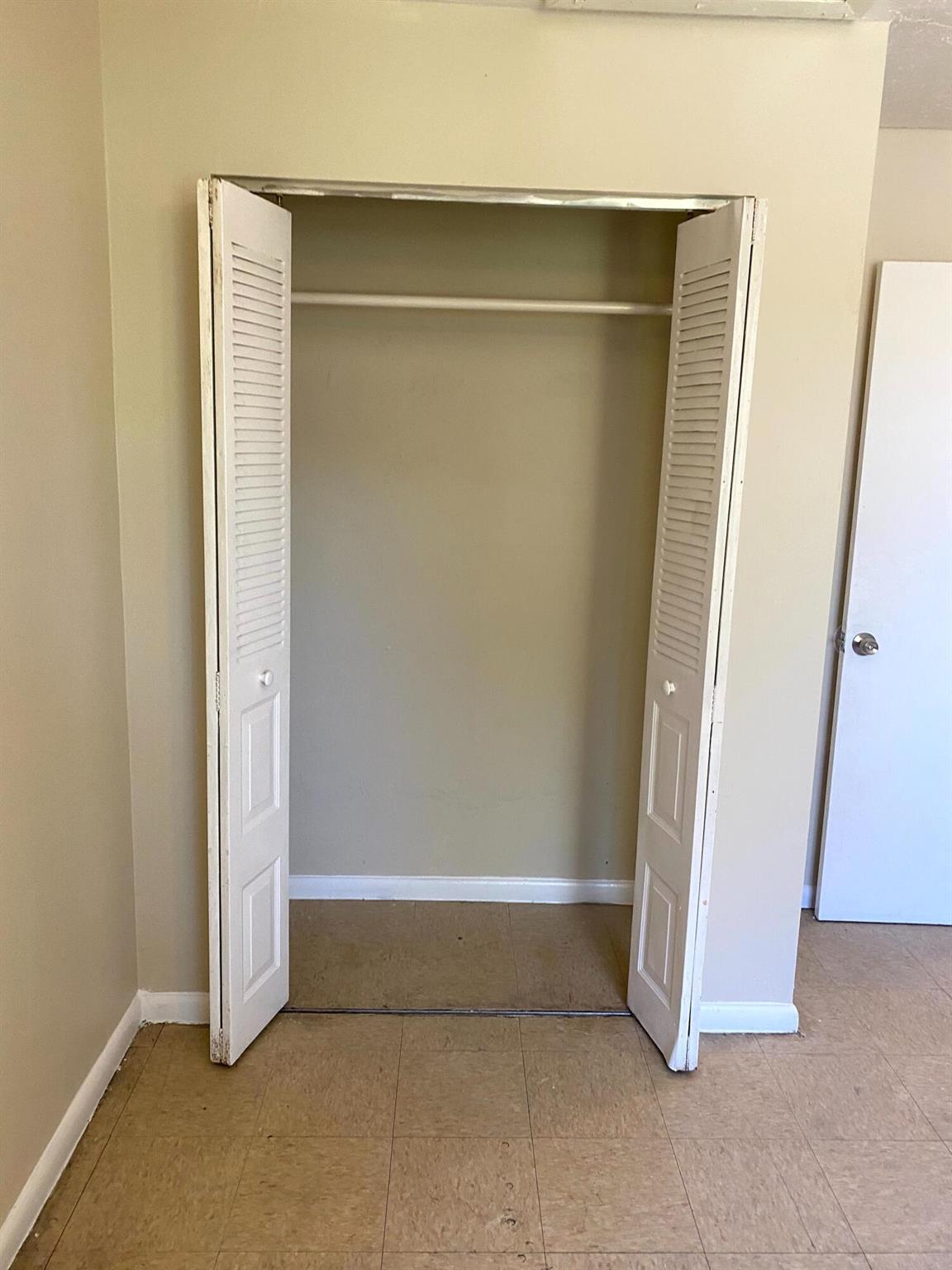 PALM BEACH NORTH IN - Residential Lease