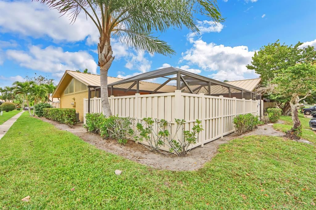 Photo of 5916 Golden Eagle Circle, Palm Beach Gardens, FL 33418 (MLS # R10862510)