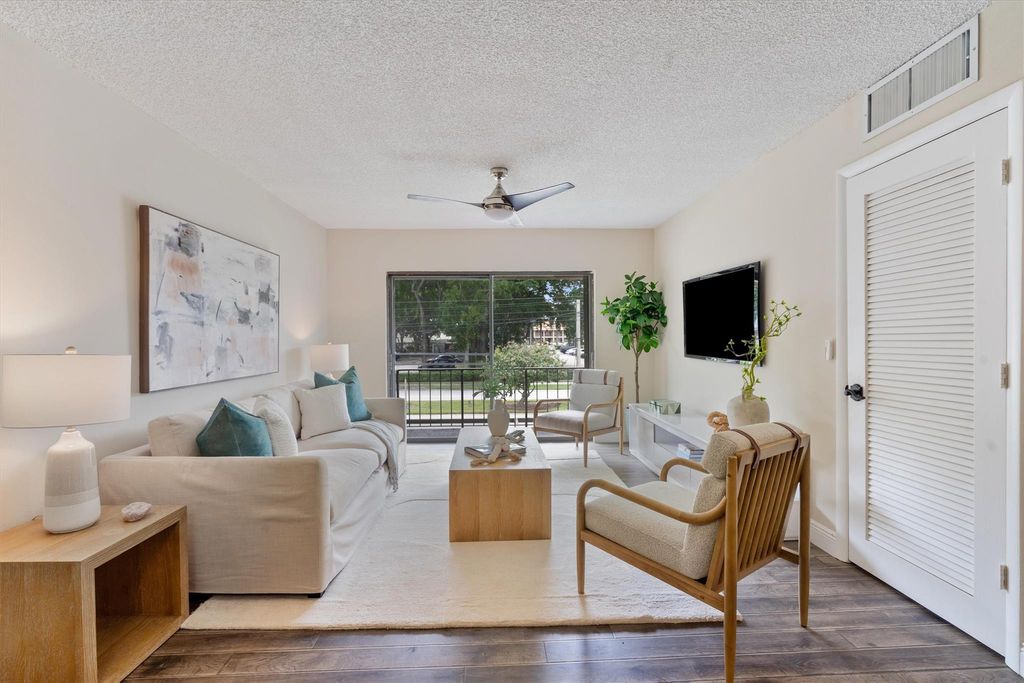 Photo of 875 NW 13th Street #4010, Boca Raton, FL 33486 (MLS # F10465690)