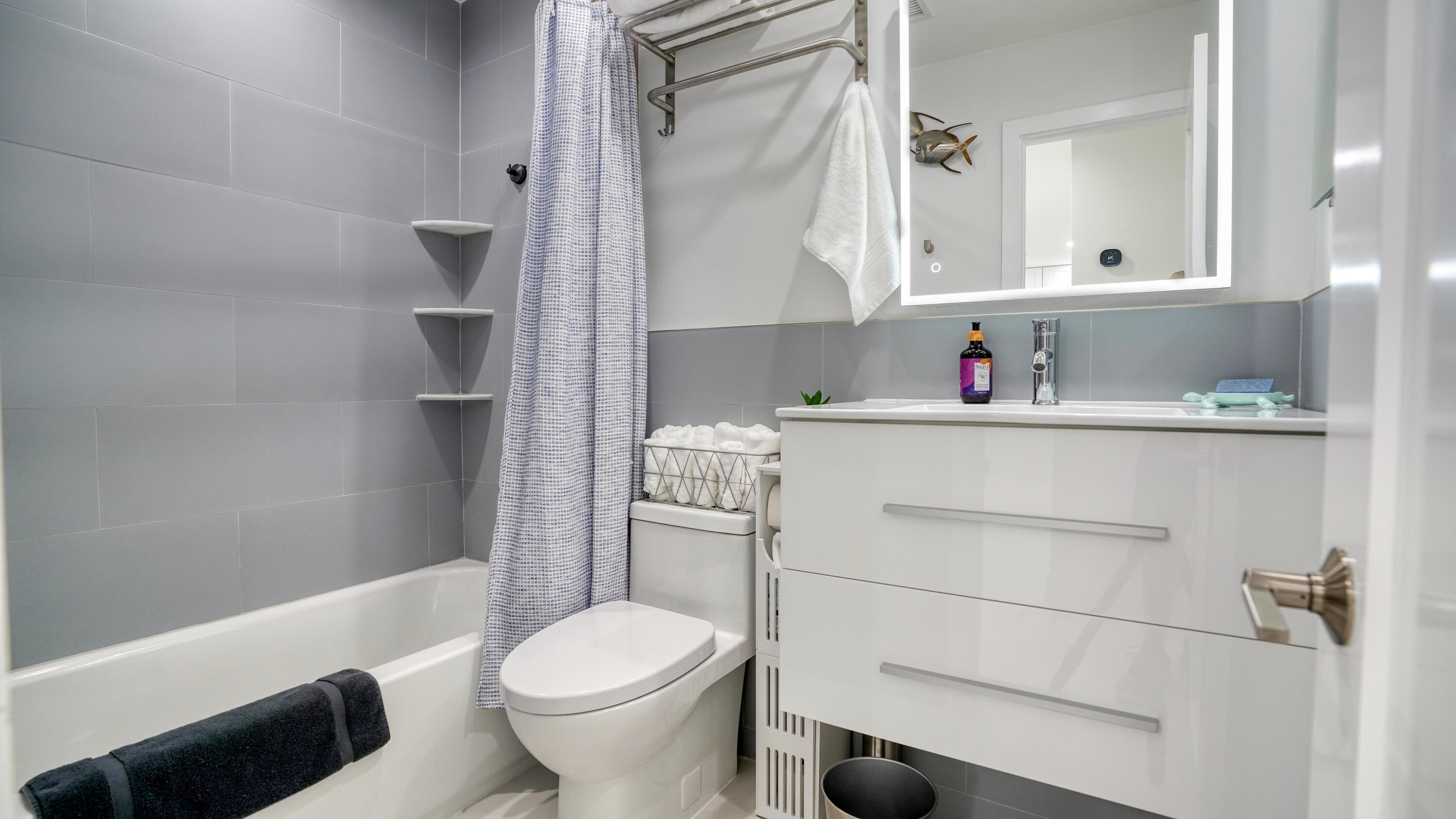 JUPITER VILLAGE PH IV - Residential