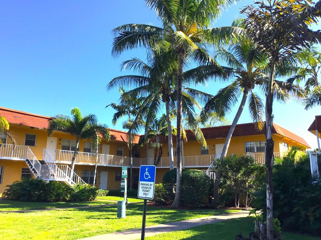 Photo of 200 Croton Avenue #103, Lantana, FL 33462 (MLS # R11091294)