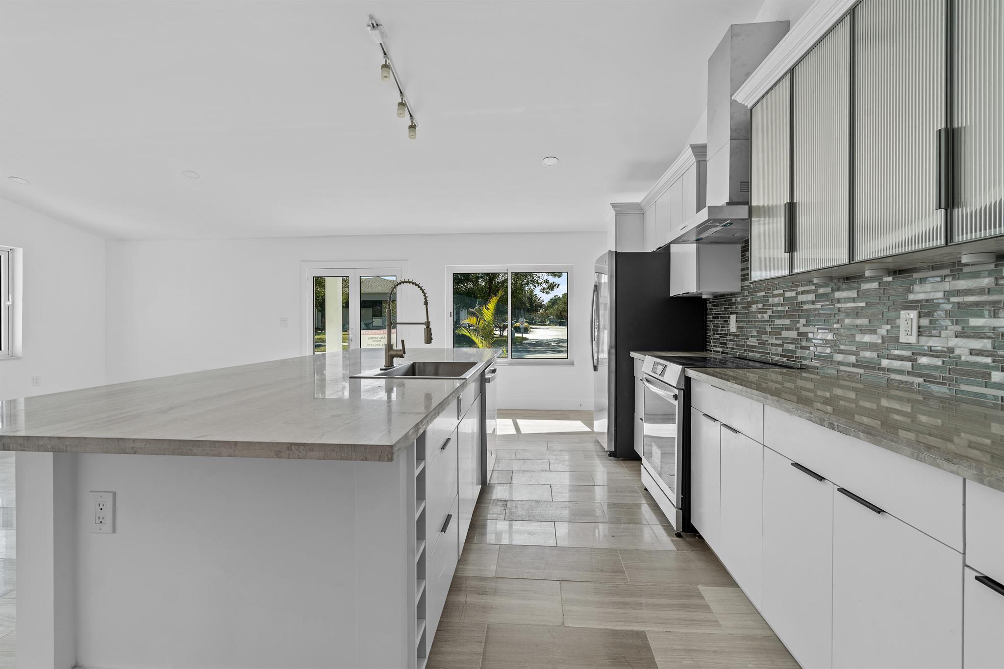 PORT ST LUCIE SECTION 30 - Residential Lease