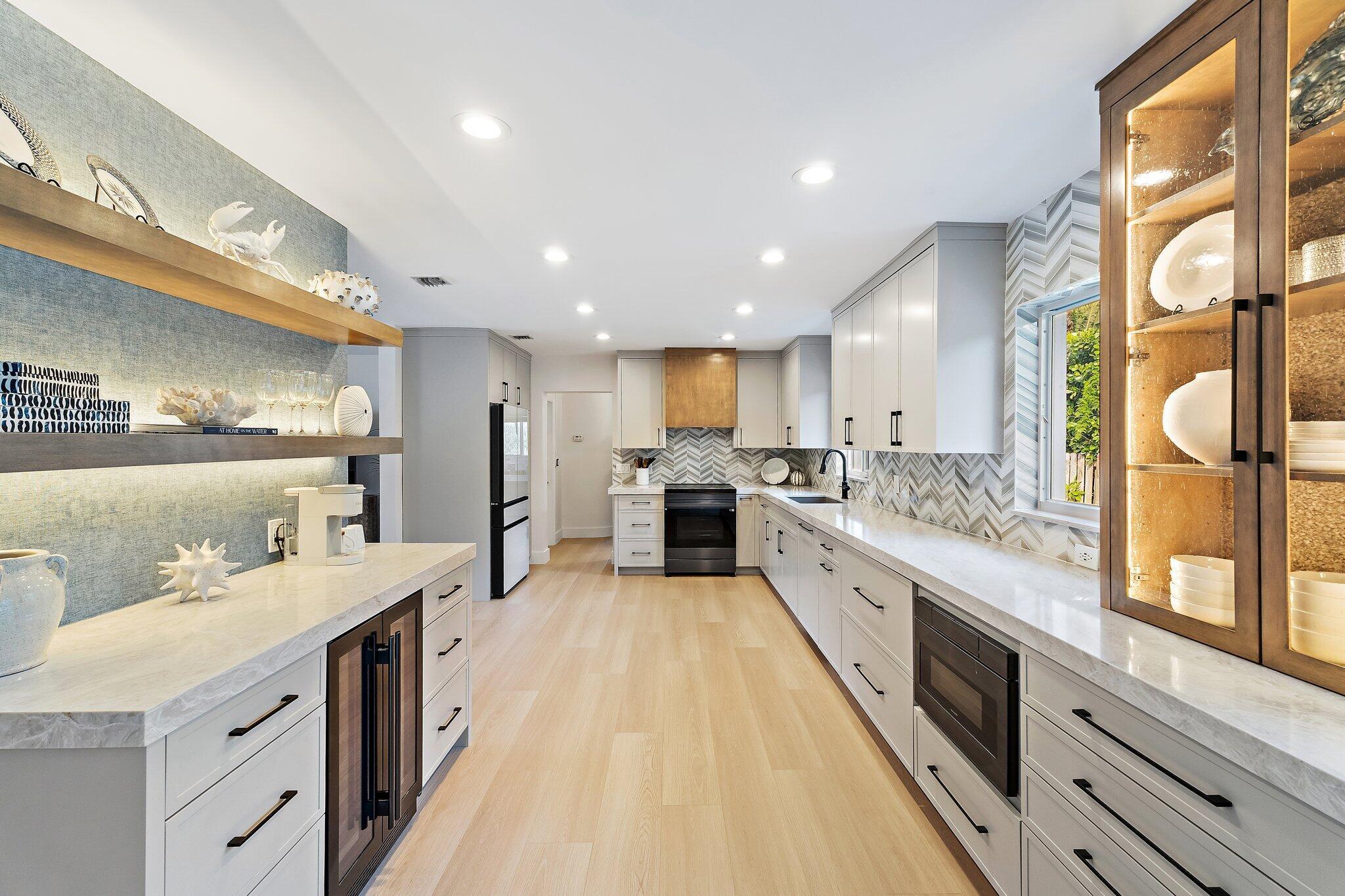 WORTH COURT WPB 1ST ADD I - Residential Lease