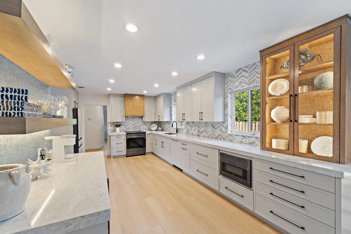 WORTH COURT WPB 1ST ADD IN - Residential Lease